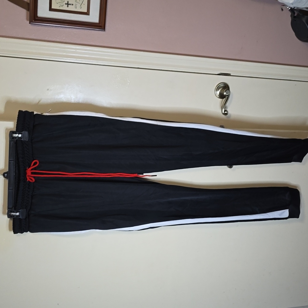 Only the Blind Sweat Pants Size 30